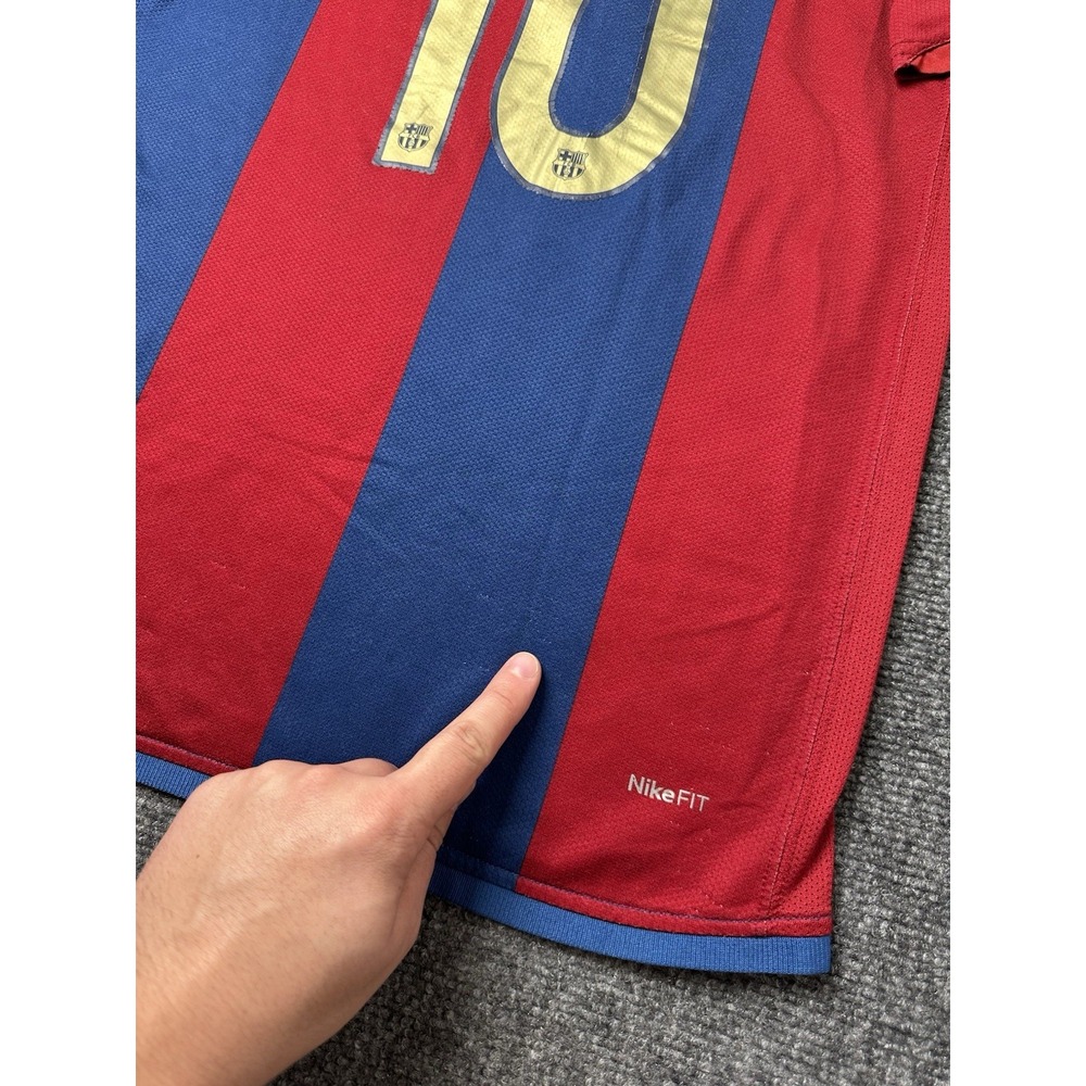Boys Soccer Nike Barcelona Ronaldinho Home Jersey Blue Red, Size XL (18–20) - Picture 9 of 11